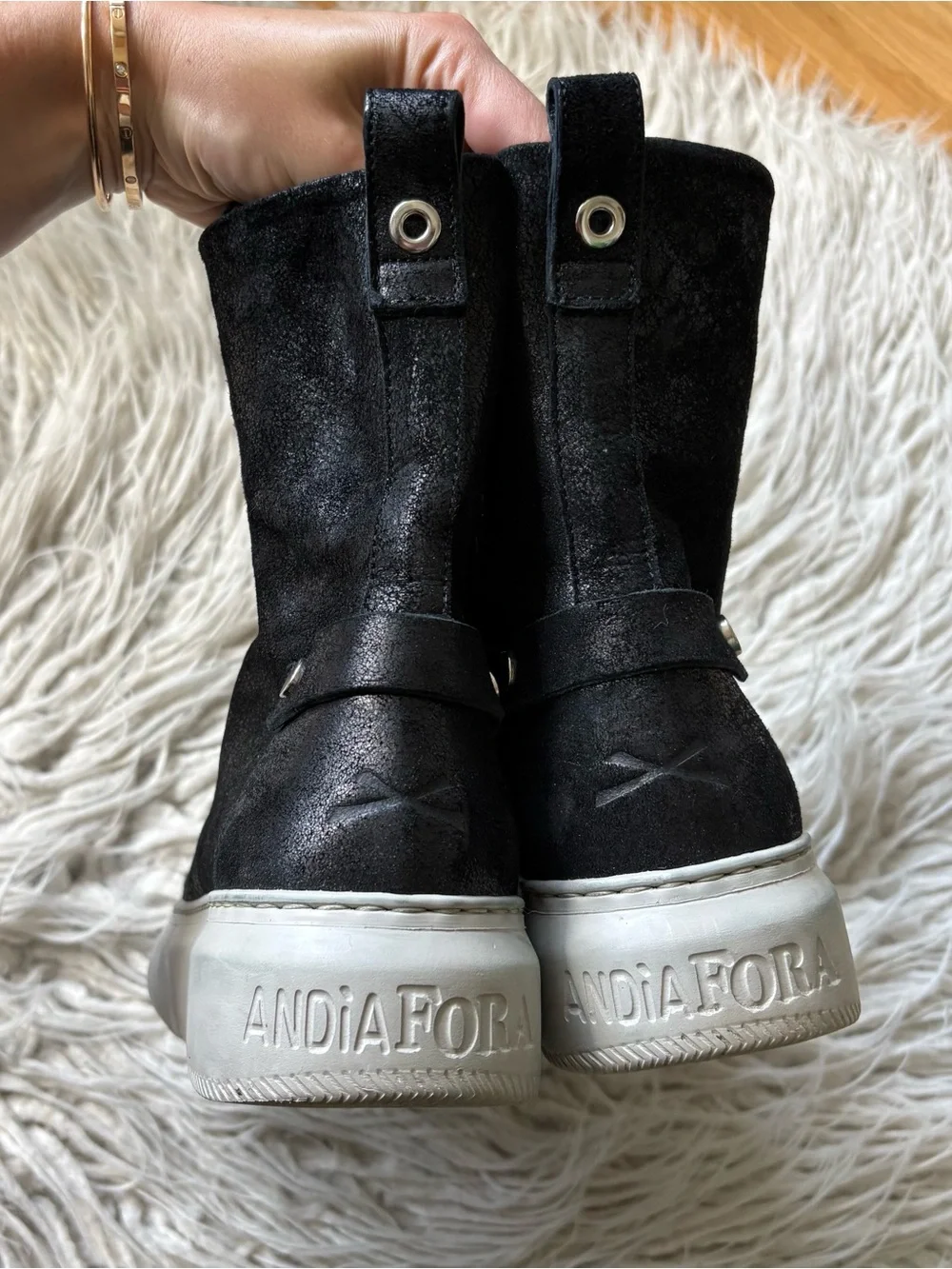 Andia Fora Seilor High Top Crackle Leather Leather Indie Goth Lace Up Sneaker 37